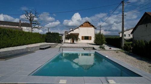 Vernois-les-Belvoir Maison | maison en campagne