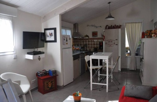 Saint Alban Auriolles Maison | MAISON EN PIERRE AVEC PISCINE PRIVÉE