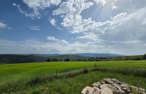 Sainte-Croix-a-Lauze Maison | Maison en Luberon