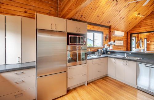 Akaroa Maison | Maison en Noyer - Akaroa Holiday Home