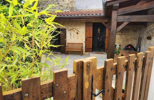 Couze-et-Saint-Front Maison | Maison en pierre Chez Sorel