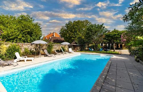 Le Cler Maison | Maison en pierre piscine clim