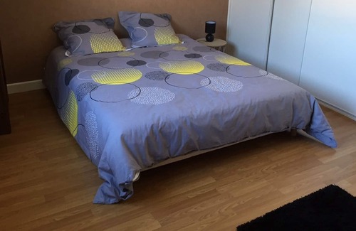 Vic-le-Comte Maison | Maison Entière 5 Personnes