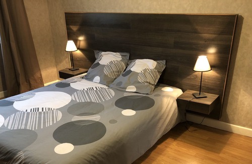 Vic-le-Comte Maison | Maison Entière 5 Personnes