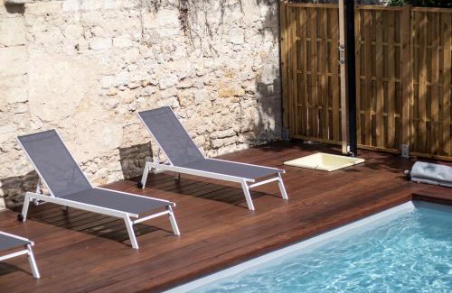 Saint-Ciers-sur-Gironde Maison | Maison et table d'hôtes Le Camélia Blanc
