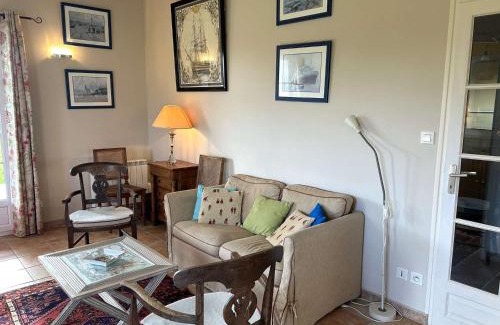 L'Aiguillon-sur-Vie Maison | Maison familiale confortable, 4 couchages, près des plages et commerces, jardin et wifi inclus - FR-1-224-809