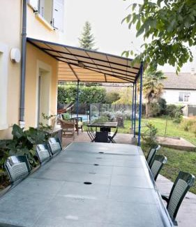 Saint-Marcel Maison | Maison familiale- 12 couchages - 6 chambres, piscine, très grand jardin