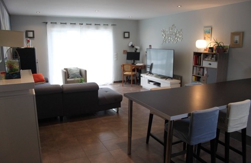 Saint-Loubes Maison | Maison Familiale Avec Piscine, Idéal Pour Visiter Bordeaux et sa Région!