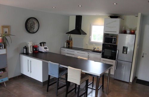 Saint-Loubes Maison | Maison Familiale Avec Piscine, Idéal Pour Visiter Bordeaux et sa Région!
