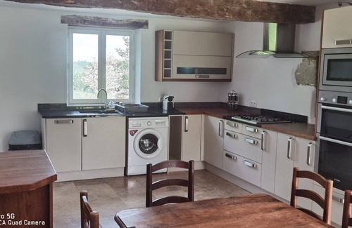 Moncrabeau Villa | Maison familiale de campagne avec piscine dans le Lot et Garonne à 1 km du Gers