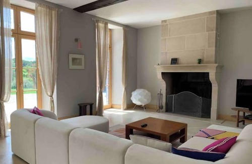 Montholon Maison | Maison Familiale en Bourgogne à 1h30 de Paris