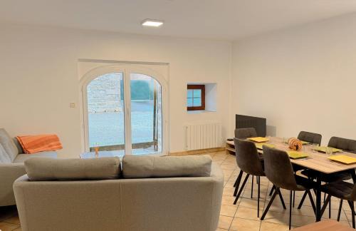 Frebuans Maison | Maison Frébuans