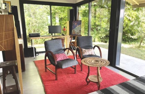 Lendou-en-Quercy Maison | Maison contemporaine en bois avec piscine