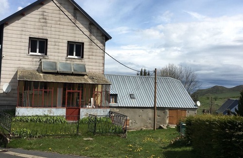 Saint-Alyre-es-Montagne Maison | Maison à la montagne