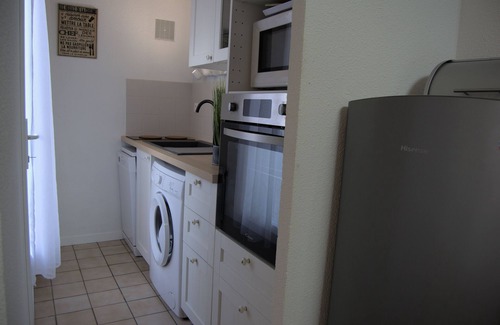 Saint-Georges-de-Didonne Maison | Maisonnette à 800 m de la plage de Royan, avec parking et jardin