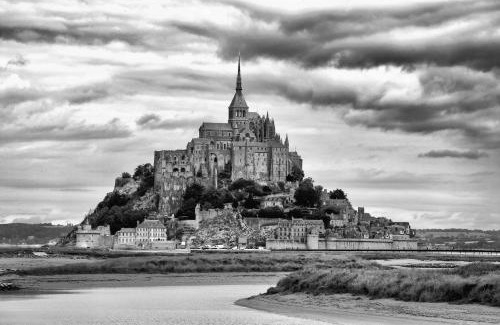 Saint-Laurent-de-Terregatte Lit Et Petit-Déjeuner | Maison d'hôtes l'Angevinière, chambre des Anges proche Mont-Saint-Michel