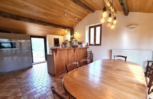 Saint-Laurent-la-Vallee Maison | Maison de Bertrand - maison en pierre avec piscine privée - calme absolu!