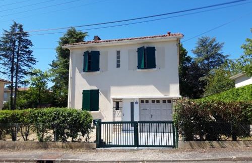 Saint-Yrieix-sur-Charente Maison | Maison 3 chambres au calme