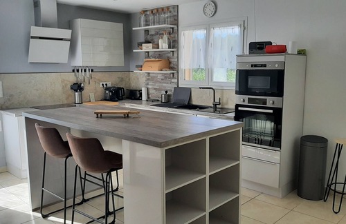 Sainte-Cecile-d'Andorge Maison | Maison dans les Cévennes pour 6 à 8 personnes, piscine et terrasse panoramique