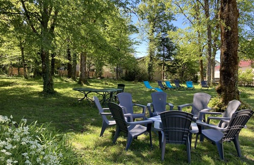 Menetrux-en-Joux Maison | Grande maison Franc-Comtoise sur parc arboré