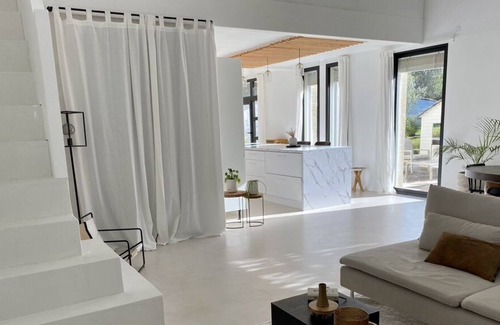 La Lande-de-Fronsac Maison | Maison Girondine D'exception, Idéale Pour les Familles !