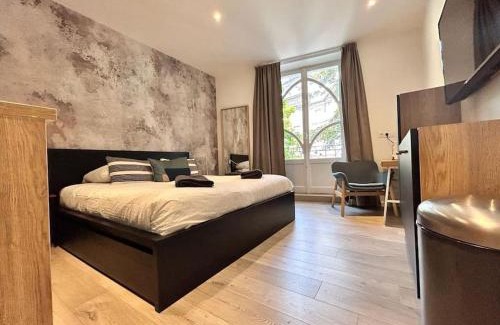 Clermont Ferrand City Centre Appartement | Maison hyper centre maxi 24pers Tour d'Auvergne