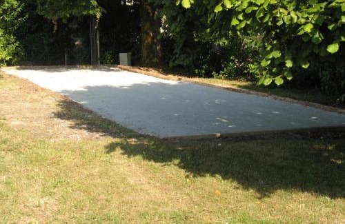 Agonac Maison | Maison Indépendante avec Grand Jardin, Cheminée, Wifi et Équipements de Loisirs à Agonac - FR-1-616-97