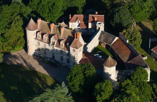 Ebreuil Maison | Maison indépendante avec terrasse, WIFI, jardin, proche château - FR-1-489-70
