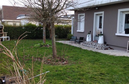 Quartier Sapins-Chatelet-Lombardie Maison | MAISON JARDIN AU CALME A 5MIN DU CENTRE VILLE