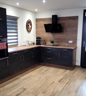 Forstfeld Maison | Maison La Bonbonnière chaleureuse avec parking et garage gratuit proche frontière