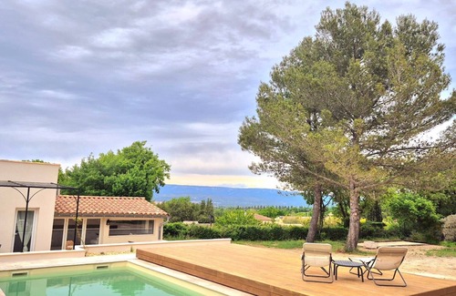 Alleins Appartement | Maison "la Détente" de l'Estef : calme, piscine, pétanque, 2/4 voyageurs