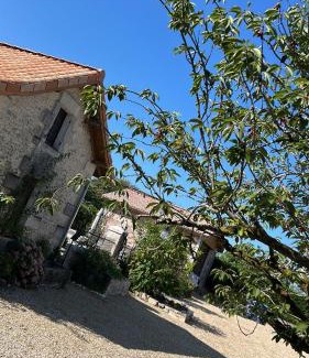 Pouillac Lit Et Petit-Déjeuner | Maison La Galeze