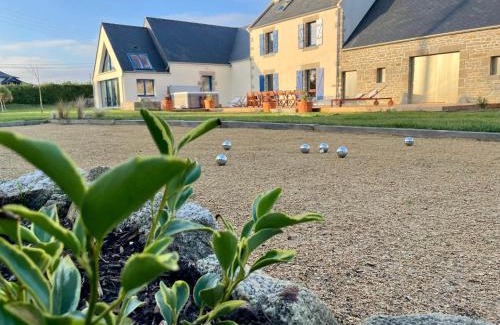 Kerlouan Maison | Maison Maillots et Bigorneaux, 15 pers, jacuzzi, 40m de la mer
