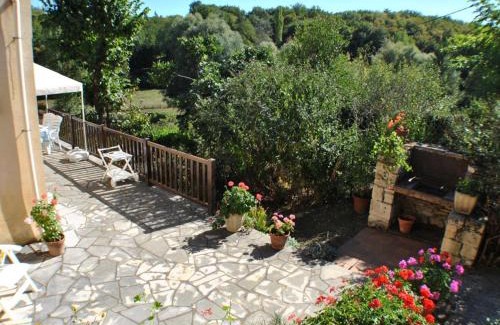 Saint-Aubin-de-Nabirat Maison | Maison Périgourdine avec jardin, WiFi, proche de Sarlat, idéale pour familles et randonnées - FR-1-616-127