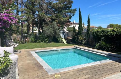 Salleles-d'Aude Villa | Maison paisible toute équipée, piscine chauffée