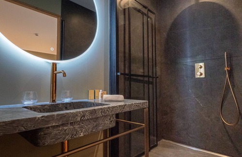 Le Bouscat Hôtel | Maison Pavlov
