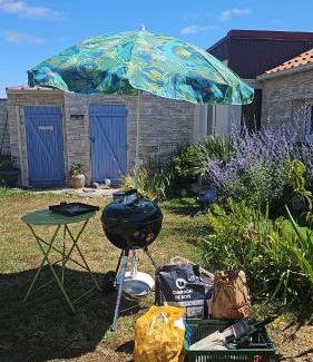 Bourgneuf-en-Retz Maison | maison piscine clos ,wifi, 2 chambres près de la mer