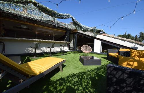 Bourdic Maison | Maison piscine privée Uzès