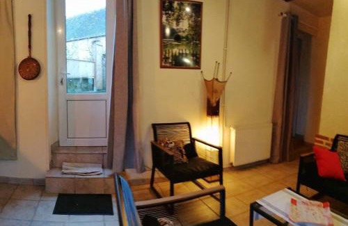 Mauves-sur-Huisne Maison | Maison pittoresque avec jardinet