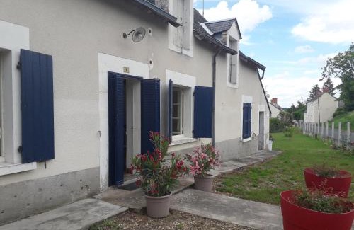 Lucay-le-Male Maison | Maison plain pied, 2 chambres, longère typique , fraiche, dans bourg avec tous commerces