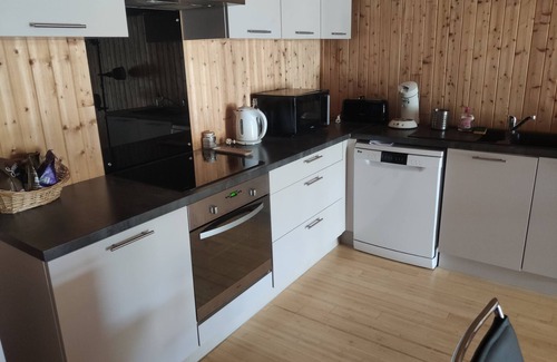 Lect Maison | Maison proche du lac de Vouglans ! séjours au calme en famille ou entre amis.