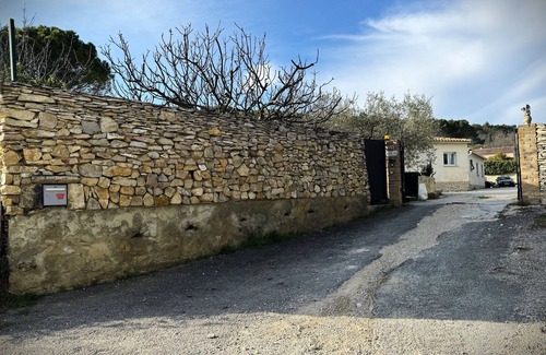 Laudun Maison | Grande Maison Individuelle proche d'Avignon et Uzès.