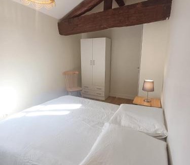 Agen Appartement | maison quartier préfecture 4 chambres 3 sdb wifi