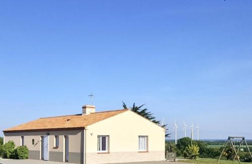 Brem Sur Mer Maison | Maison récente à la ferme avec jardin, terrasses, 4 chambres, proche plages et pêche privée - FR-1-426-86