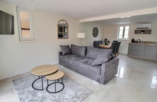 Geispolsheim Maison | Maison rénovée avec 3 chambres, terrasse et parking, à 17 min de Strasbourg - FR-1-722-5