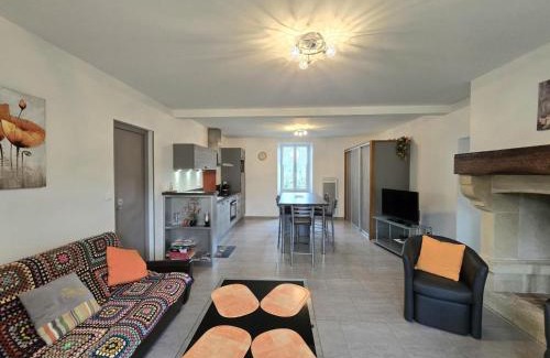 Campagne Maison | Maison rénovée avec grand jardin, proche des Eyzies et sites touristiques du Périgord Noir - FR-1-616-37