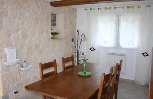 Monetay-sur-Allier Maison | Maison rénovée avec grand jardin, accès rivière, cheminée et tout confort à Monétay-sur-Allier - FR-1-489-110