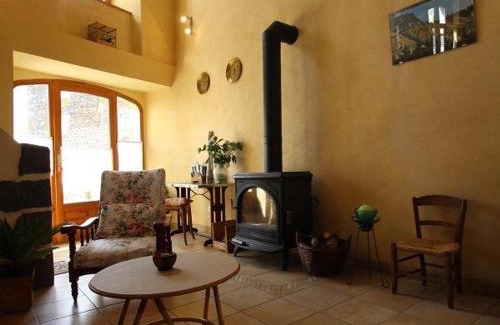 Le Brignon Maison | Maison restaurée proche nature avec terrasse et poêle à bois, près du Puy-en-Velay - FR-1-582-177