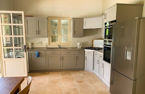 Roques Villa | Maison Roques - Six Chambres Villa, Couchages 12