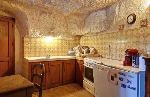 Bourre Maison | Maison semi troglodyte